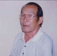 Lính tàu không số đi bộ vượt Trường Sơn