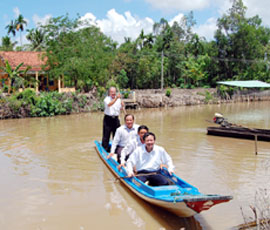 Nặng tình đồng đội (Tiếp theo và hết)