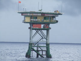 Chiến sĩ nhà giàn giữa biển khơi