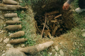 Trên những nẻo đường gian khó