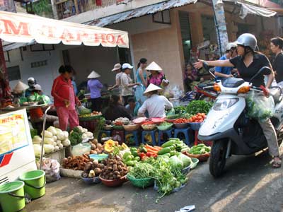 Lúng túng từ chủ trương đến thực hiện