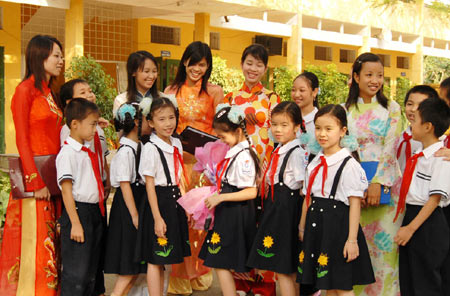 Chủ tịch Hồ Chí Minh - Người đặt nền móng cho sự nghiệp giáo dục cách mạng