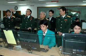 Đại tướng Lê Văn Dũng chúc tết Tập đoàn Viễn thông Quân đội và Quân chủng Phòng không - Không quân