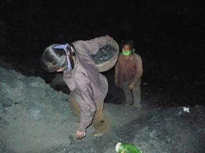 Những ngọn nến trong đêm