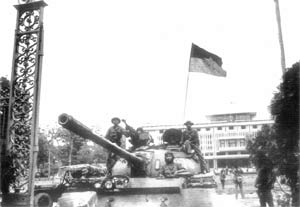 Trung ương Cục và Bộ Chỉ huy Miền thực hiện chủ trương tập trung sức mạnh đại đoàn kết toàn dân