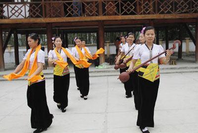 Xòe Thái ở Tây Bắc: Bao giờ cho đến ngày xưa?