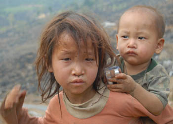 Trẻ em vùng cao quá thiệt thòi