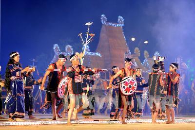 Festival Cồng chiêng - ngày hội tưng bừng và hoành tráng 