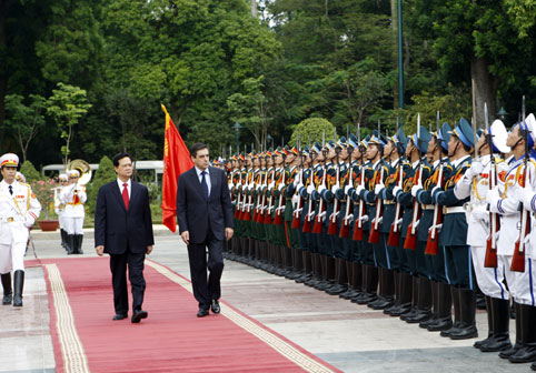 Thủ tướng CH Pháp Phrăng-xoa Phi-ông thăm chính thức Việt Nam 