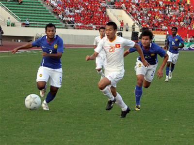 Việt Nam lại lỡ hẹn với HC vàng bóng đá nam SEA Games