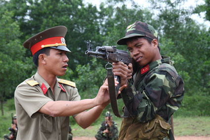Tăng cường công tác Đảng, công tác chính trị trong xây dựng quân đội, đáp ứng nhiệm vụ bảo vệ Tổ quốc trong tình hình mới