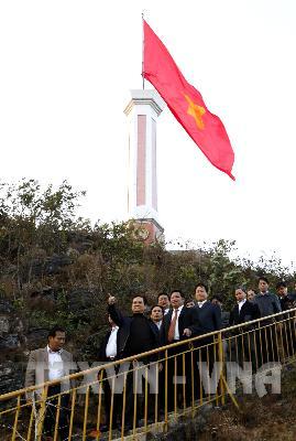 Thủ tướng Nguyễn Tấn Dũng: Hà Giang cần phát huy tiềm năng đế thoát nghèo nhanh 