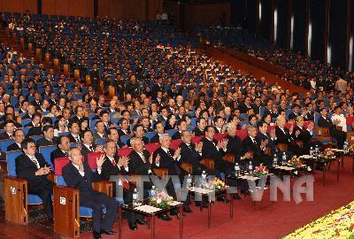 Mít tinh trọng thể kỷ niệm Ngày thành lập Đảng Cộng sản Việt Nam