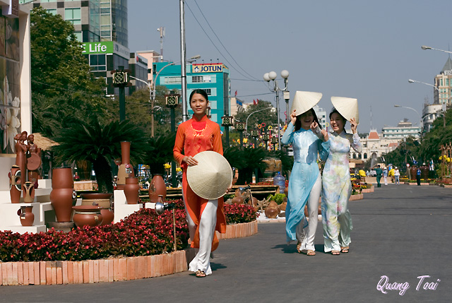 Công chức được nghỉ mùng 6 Tết