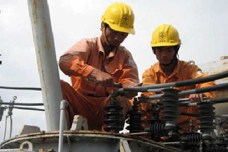 Hà Nội: Đẩy nhanh thi công các công trình điện phục vụ Đại lễ 