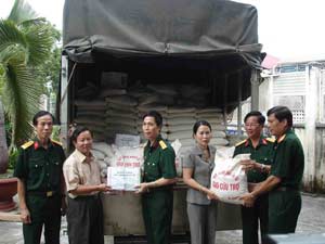 Tiếp tục đầu tư, đảm bảo đời sống cho người lao động