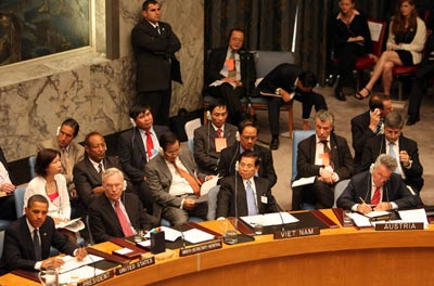 Thực hiện nhất quán đường lối đối ngoại đổi mới