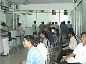 Trước tiên là “cải cách” sự bảo thủ của đội ngũ cán bộ