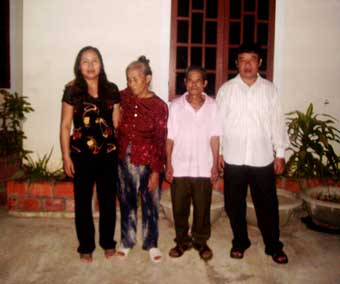 Tổ ấm giữa rừng