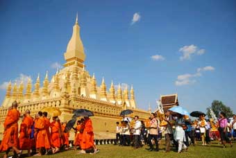 Nhân dân Lào vững bước hướng tới tương lai