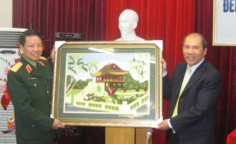 Đoàn đại biểu ủy ban Quốc phòng - An ninh Quốc hội thăm và làm việc tại Quân khu 1