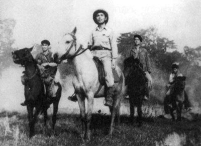 Theo Đại tướng Võ Nguyên Giáp đi thị sát chiến dịch Biên giới