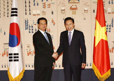 Thủ tướng Nguyễn Tấn Dũng hội kiến với Tổng thống và Chủ tịch Quốc hội Hàn Quốc