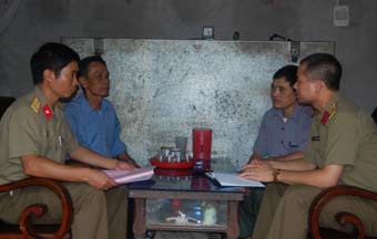 Bài 2: Đến từng nhà, rà từng đối tượng