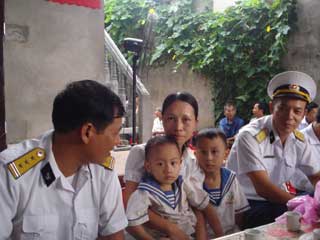 Hướng về biển xa