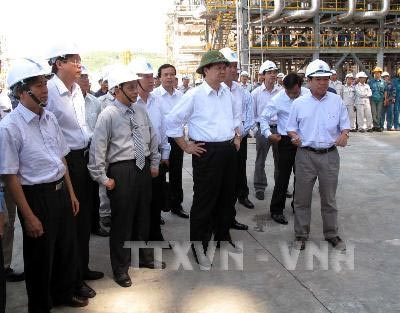 Thủ tướng Nguyễn Tấn Dũng chỉ đạo khắc phục sự cố Nhà máy lọc dầu Dung Quất