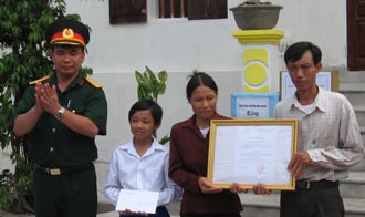 Mái ấm tình  đời