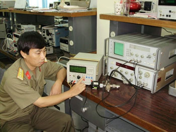 Máy đo công suất cao tần và siêu cao tần