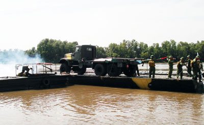 Máu đổ thời bình