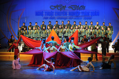 Sức trẻ “nghệ sĩ biên phòng”