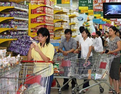 Sẵn sàng hàng hóa đón Tết