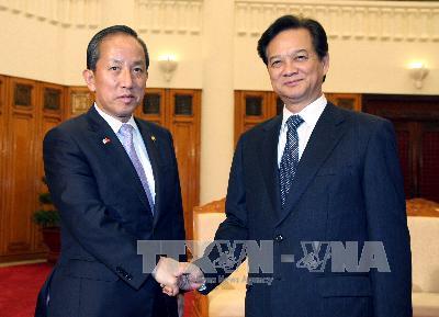 Thúc đẩy quan hệ hợp tác quốc phòng giữa Việt Nam với Ấn Độ và Hàn Quốc