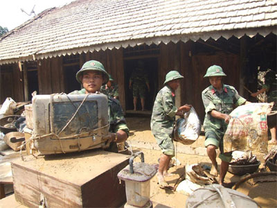 Trong gian khó càng tỏ rõ mình