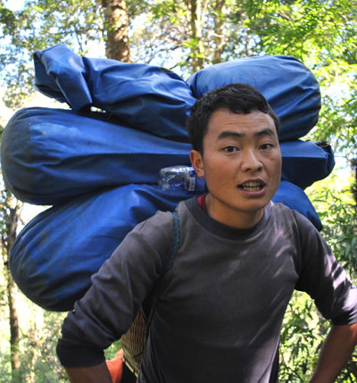 Những mặt trời bé con bên núi Phan Xi Păng (Phần 1)