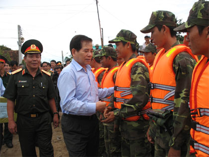 Chủ tịch nước Nguyễn Minh Triết: Kiên quyết không để dân đói, rét và ngưng trệ sản xuất