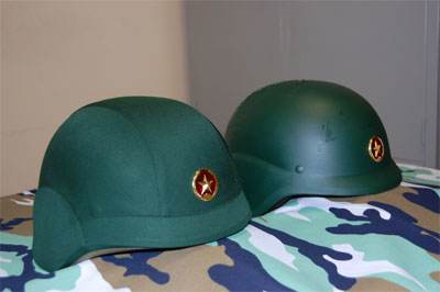 Cấp phát thí điểm mũ bảo hiểm đi xe gắn máy cho sĩ quan, quân nhân chuyên nghiệp