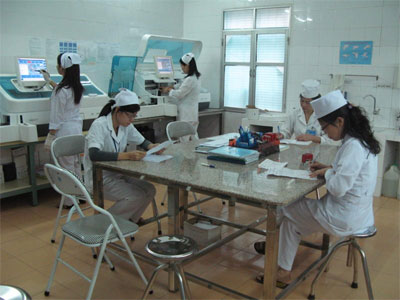 Trọn tấm lòng “lương y như từ mẫu” (Kỳ 3)