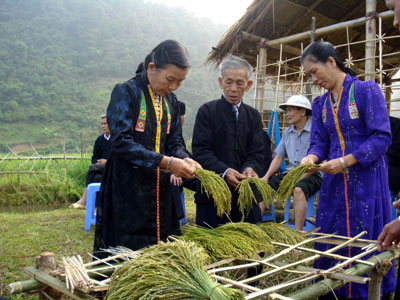 Huyền tích đất mường Trời