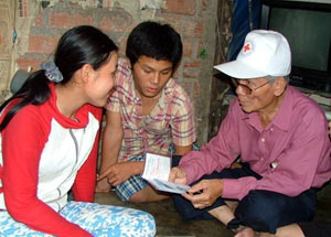 Người bắc những nhịp cầu nhân ái