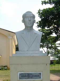 Bất khuất Hoàng Lê Kha