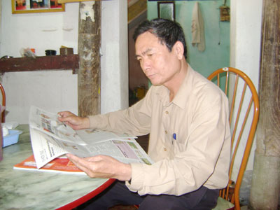 Ông “báo làng”