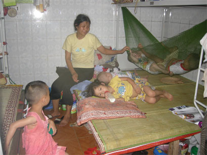 Thăm ngôi chùa của những trẻ  em “không gia đình”