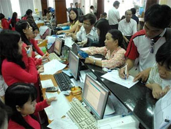 Lãi suất huy động VND sẽ giảm xuống khoảng 10%/năm và cho vay VND khoảng 12%/năm