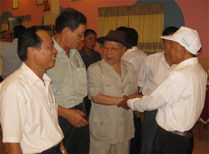 Nước mắt, nụ cười ngày gặp mặt...