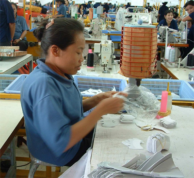 Khởi động từ tạo việc làm