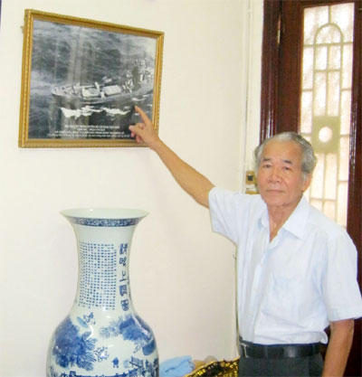 Cứu tàu mắc cạn trên Biển Đông